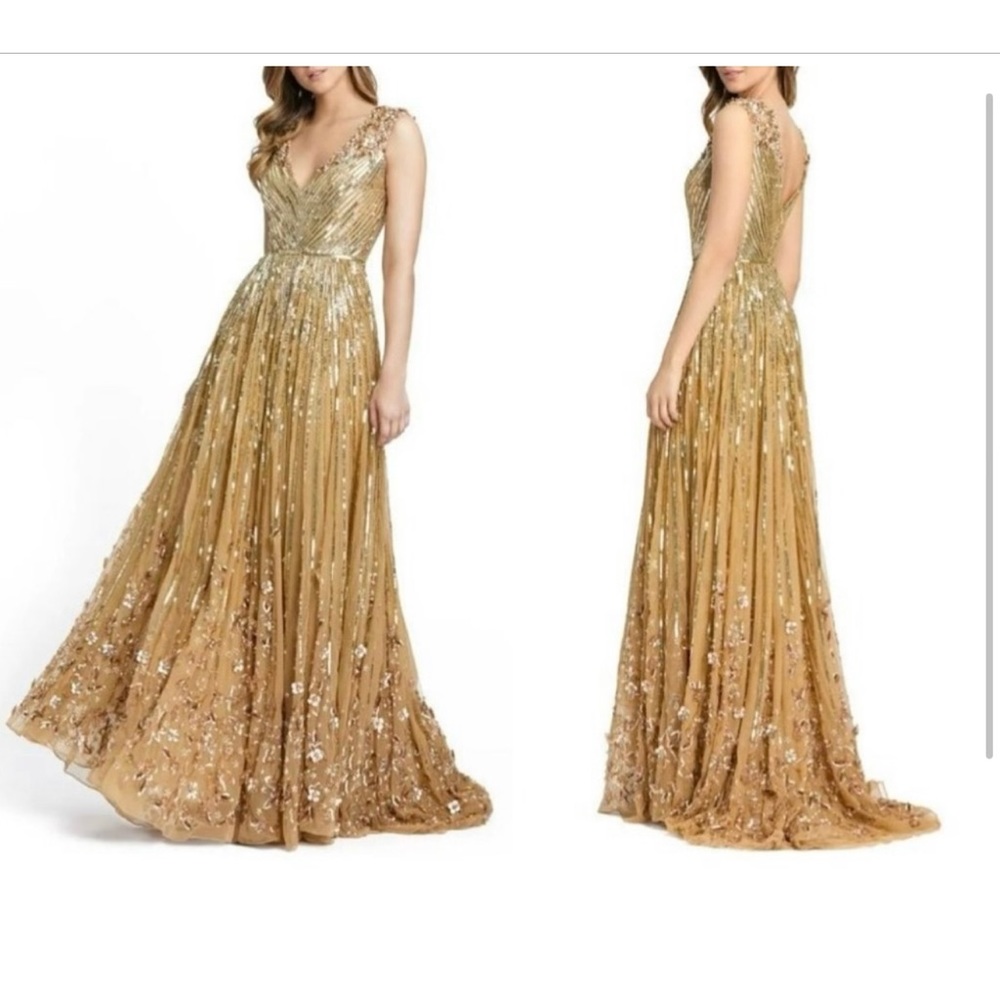 Mac Duggal Embellished A-Line Gown Champagne
5223 Size 4 NWT